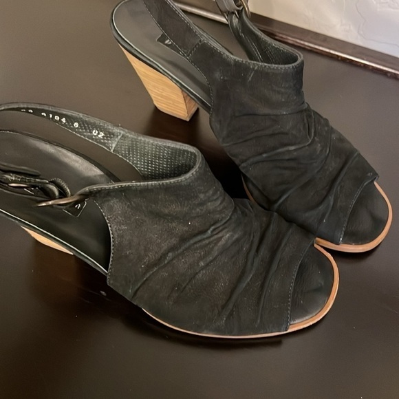 Paul Green Rival Sandal, black nubuck leather, scrunched look,slingback, 8.5 - Picture 5 of 16